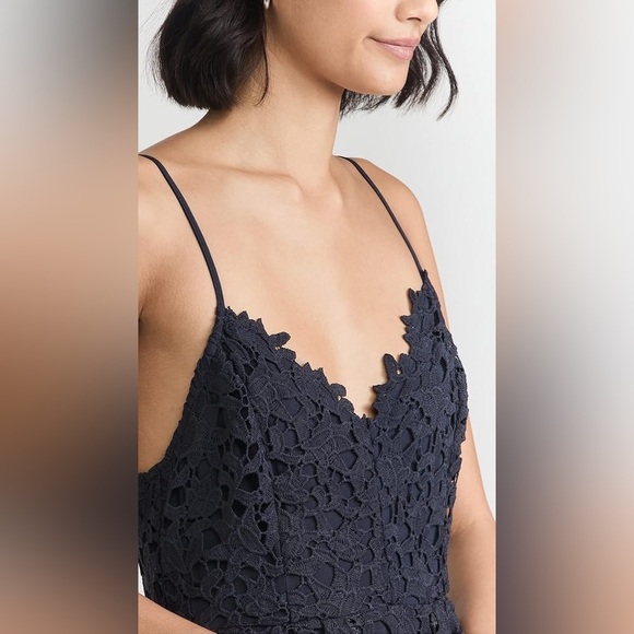 ASTR the label Womens Women's Sleeveless Lace Fit & Flare Midi Dress - Picture 3 of 16